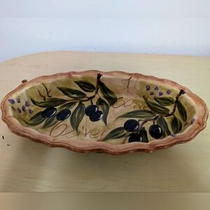 Tabletops Unlimited Olives vintage 14"x7"x2"‎ fluted hand painted serving dish